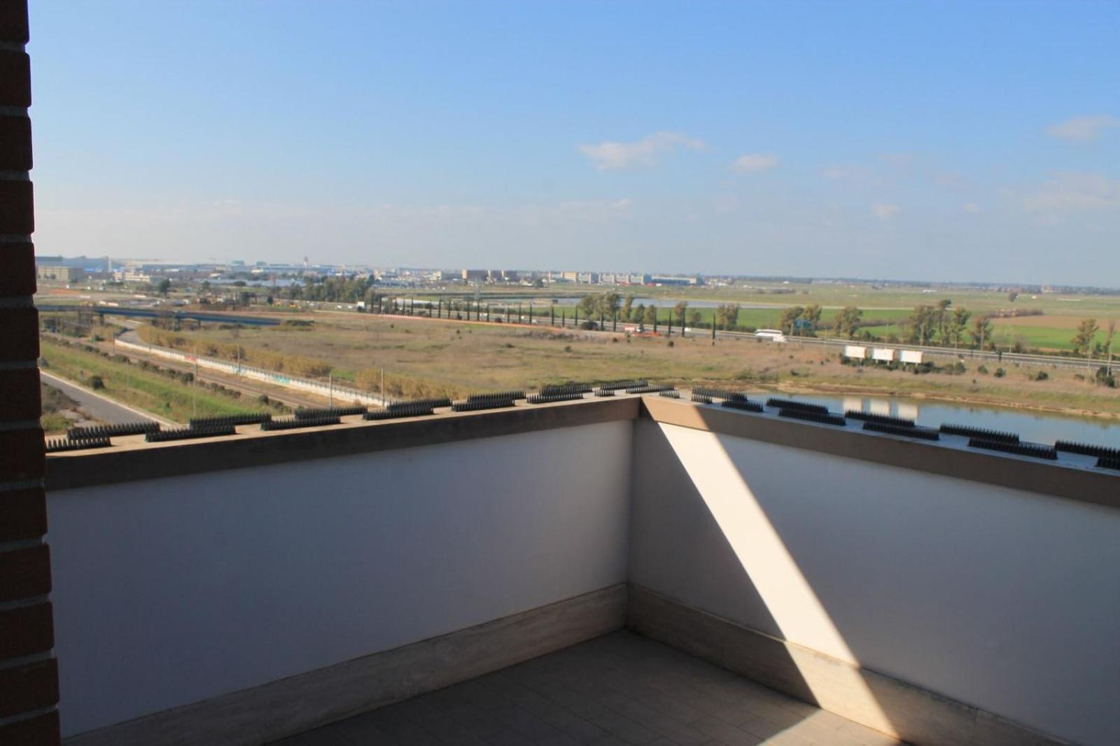 Giramondo Luxefierairport Fiumicino Exteriör bild